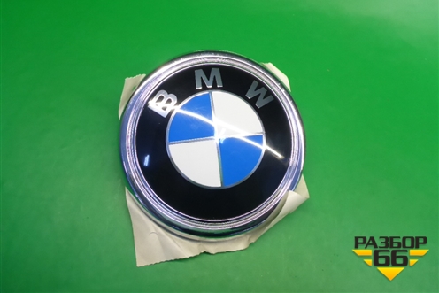 Эмблема на дверь багажника (51147294465) для BMW X5 F15 с 2013г