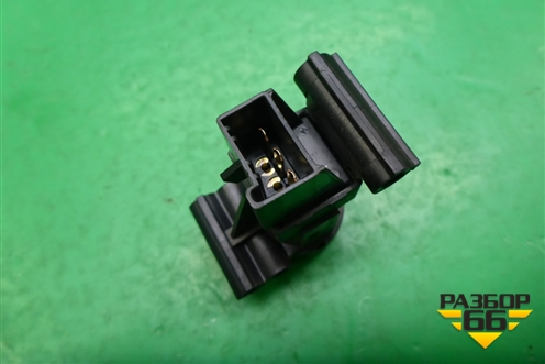 Кнопка аварийного отключения топлива (5L2T9341AA) для Ford Focus 2 с 2005-2008г