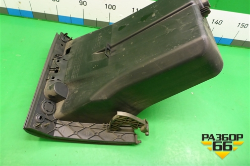 Бардачок (4M51A06044AE) для Ford Focus 2 с 2005-2008г