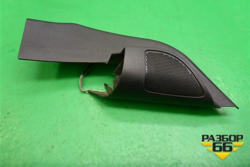 Накладка двери передней правой уголок (4M5123408AJ) для Ford Focus 2 с 2005-2008г