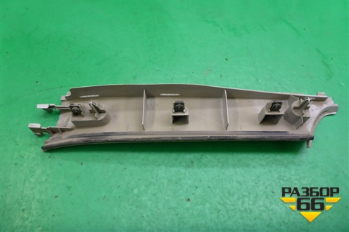 Обшивка стойки задняя верхняя правая (5M51F31112AFW) для Ford Focus 2 с 2005-2008г