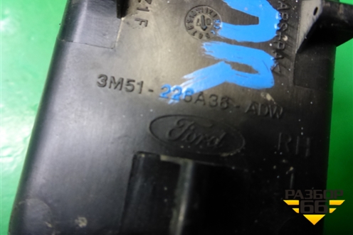 Накладка двери передней правой (3M51226A36ADW) для Ford Focus 2 с 2005-2008г