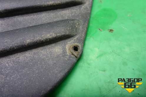 Накладка ПТФ правая (4M5119952A) для Ford Focus 2 с 2005-2008г