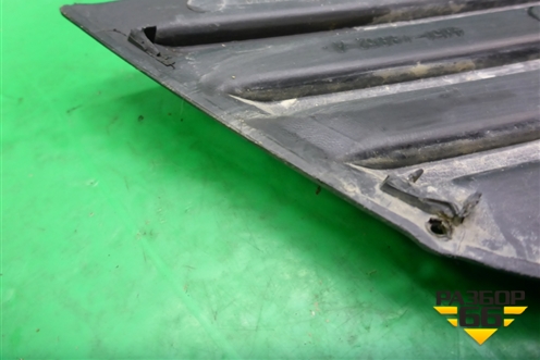 Накладка ПТФ правая (4M5119952A) для Ford Focus 2 с 2005-2008г