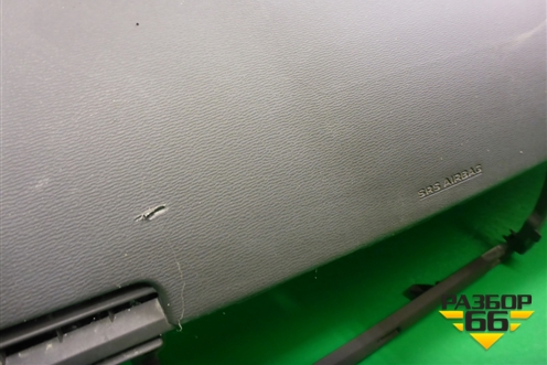 Торпедо с AIR BAG (верхняя часть) (5530044010) для Toyota Isis c 2004-2018г