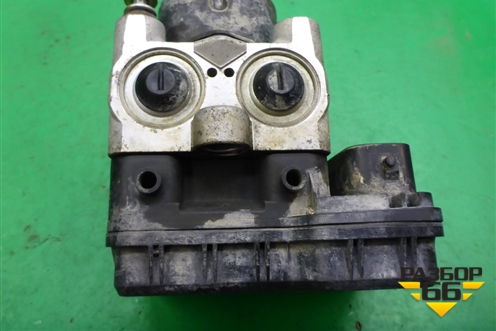 Блок ABS (4451044130) для Toyota Isis c 2004-2018г