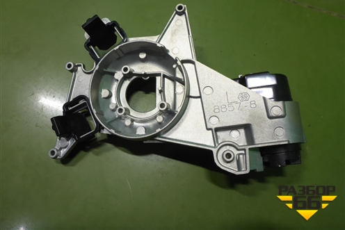 Кронштейн зеркала левого (новый) (8796660R60) для Toyota Land Cruiser (200) с 2008г