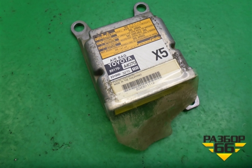 Блок управления AIR BAG (8917044070) для Toyota Isis c 2004-2018г