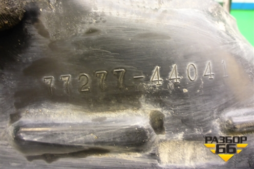 Пыльник горловины топливного бака (7727744041) для Toyota Isis c 2004-2018г