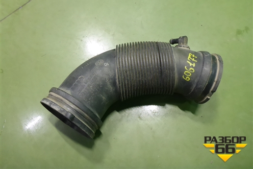 Патрубок воздушного фильтра (06H129629F) для Audi A4 (В8) с 2007-2015г