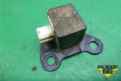 Датчик AIR BAG (8917444010) для Toyota Isis c 2004-2018г