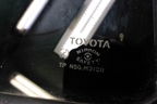 Стекло двери задней левой форточка для Toyota Isis c 2004-2018г