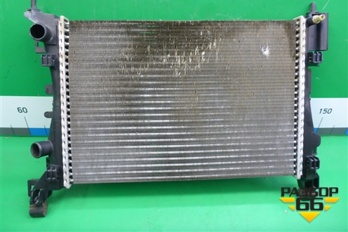 Радиатор охлаждения (55701408) для Opel Corsa D с 2006-2014г (Корса Д)