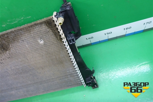 Радиатор охлаждения (55701408) для Opel Corsa D с 2006-2014г (Корса Д)