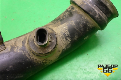 Патрубок воздушного фильтра (1.2л Z12XEP) (55557181) для Opel Corsa D с 2006-2014г