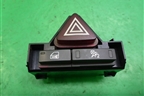 Кнопка аварийной сигнализации (13189529) для Opel Corsa D с 2006-2014г