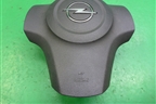 Подушка безопасности в рулевое колесо (13235770) для Opel Corsa D с 2006-2014г