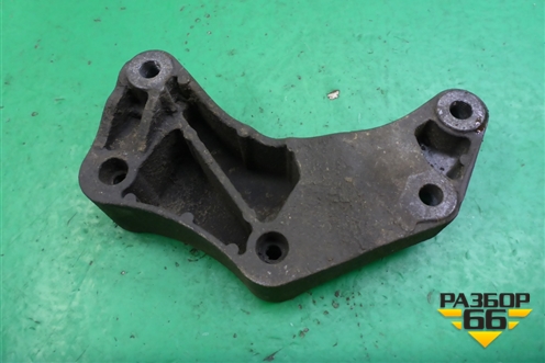 Кронштейн КПП левый (13185906) для Opel Corsa D с 2006-2014г