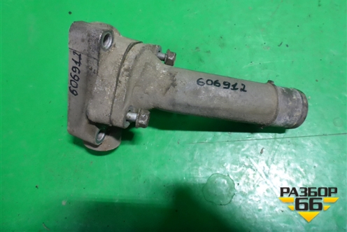 Фланец системы охлаждения (2.5л D4CB) для Hyundai Porter с 2004-2023г