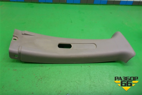 Обшивка стойки центральная верхняя правая (858402D100) для Hyundai Elantra 3 (XD) с 2000-2010г