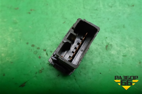 Кнопка обогрева сидений (левая) для Hyundai Elantra 3 (XD) с 2000-2010г