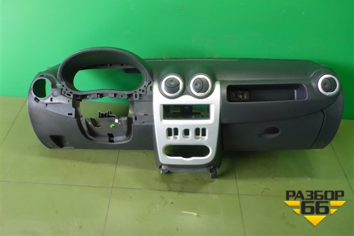 Торпедо не под AIR BAG (8200739435) для Renault Sandero с 2009-2014г