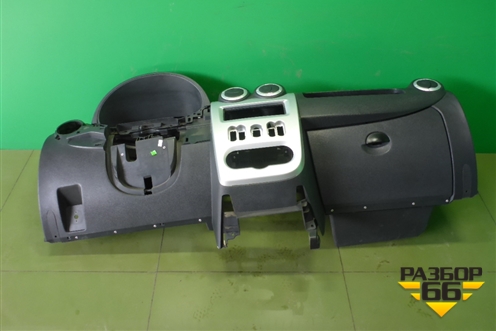 Торпедо не под AIR BAG (8200739435) для Renault Sandero с 2009-2014г