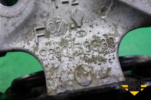 Опора двигателя правая (10FHANPSA5FW 1.6л) (9680138380) для Peugeot 207 с 2006-2015г