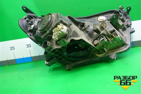 Фара левая (после 2015г LED без блока) (8118542680) для Toyota Rav-4 с 2012-2019г