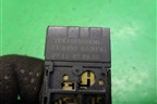Кнопка включения ПТФ (YUE100550KML) для Land Rover Freelander 1 с 1997-2006г