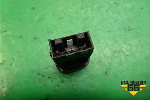 Кнопка (YUG000010FUP) для Land Rover Freelander 1 с 1997-2006г