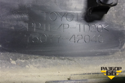 Накладка двери задней правой (7507742040) для Toyota Rav-4 с 2018г