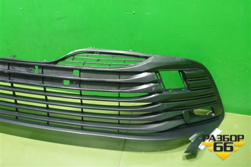 Решетка в передний бампер центральная (до 2020г) (5311333110) для Toyota Camry V70 с 2017г (Камри)