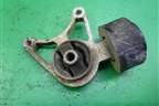 Опора заднего редуктора правая для Land Rover Freelander 1 с 1997-2006г