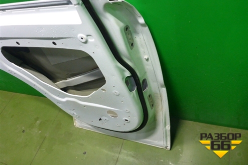 Дверь задняя левая (LR044229) для Land Rover Range Rover Sport с 2013-2022г