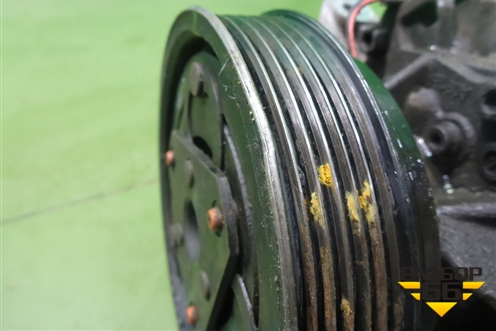 Компрессор кондиционера (1.6л K7MA812) (8201025121) для Renault Logan II с 2012г