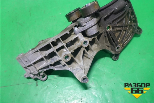 Кронштейн генератора (1.6л K7MA812) (8200941114) для Renault Logan II с 2012г