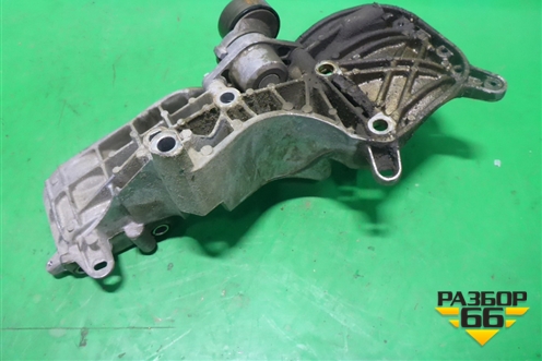 Кронштейн генератора (1.6л K7MA812) (8200941114) для Renault Logan II с 2012г