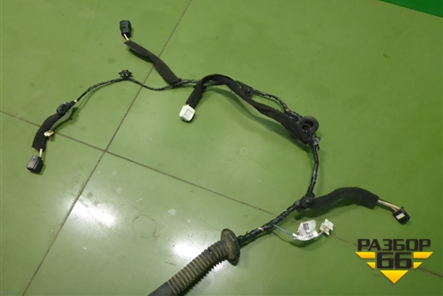 Проводка двери передней правой (241251878R) для Renault Logan II с 2012г