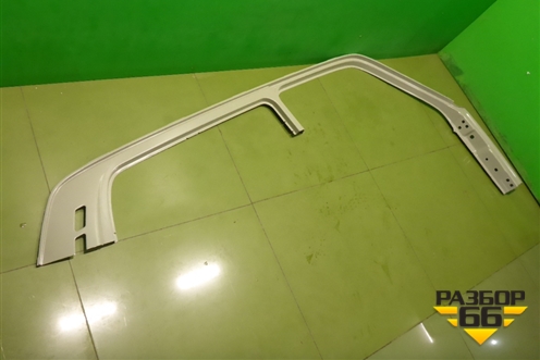 Боковина кузова правая (верхняя часть новая) для VAZ Niva/Нива