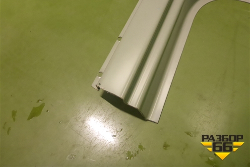 Боковина кузова правая (верхняя часть новая) для VAZ Niva/Нива