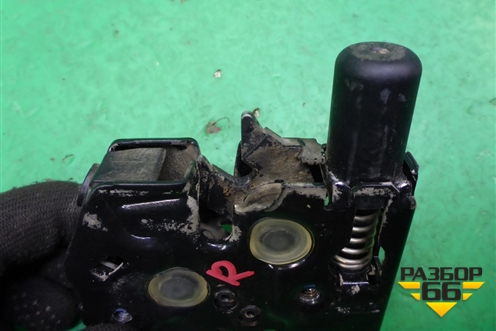 Замок капота (4G0823509C) для Audi A6 (C7) с 2011-2018г