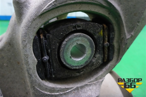 Кулак задний правый (8K0505432AQ) для Audi A6 (C7) с 2011-2018г