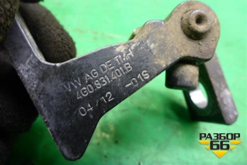Петля двери передней левой нижняя (4G0831401B) для Audi A6 (C7) с 2011-2018г