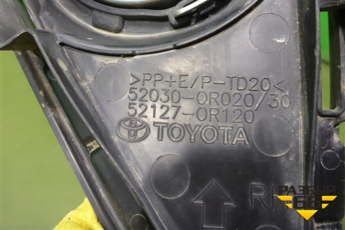Накладка ПТФ правая (после 2015г) (520300R020) для Toyota Rav-4 с 2012-2019г