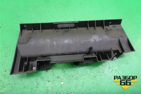 Кронштейн (бардачка) (FCL500260) для Land Rover Range Rover Sport с 2005-2012г