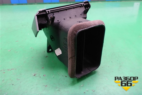 Дефлектор воздушный правый (JBD500180) для Land Rover Range Rover Sport с 2005-2012г