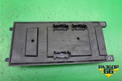 Блок предохранителей салонный (YQE500420) для Land Rover Range Rover Sport с 2005-2012г