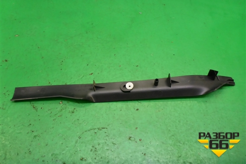 Накладка на торпедо (вертикальная правая) (EMB500221) для Land Rover Range Rover Sport с 2005-2012г