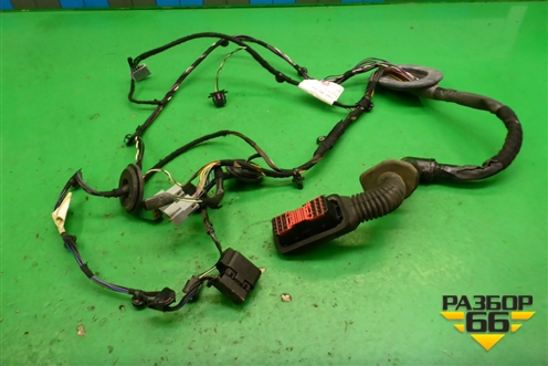 Проводка двери передней правой (8H3214630EA) для Land Rover Range Rover Sport с 2005-2012г